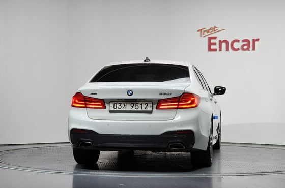 BMW 5-Series 530i xDrive M Sport Package Plus — пробег 127 564 км — фото 4 из 5