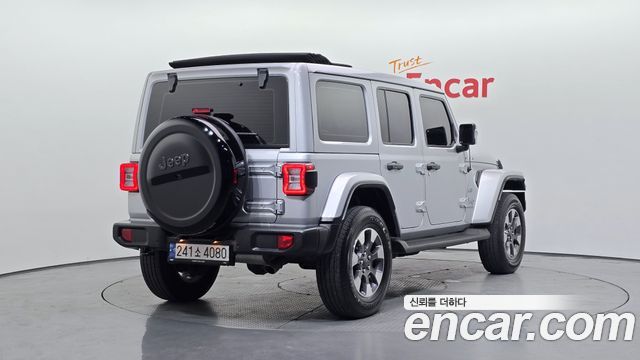 Jeep Wrangler 2.0 Overland Power Top 4Door — пробег 45 127 км — фото 2 из 5