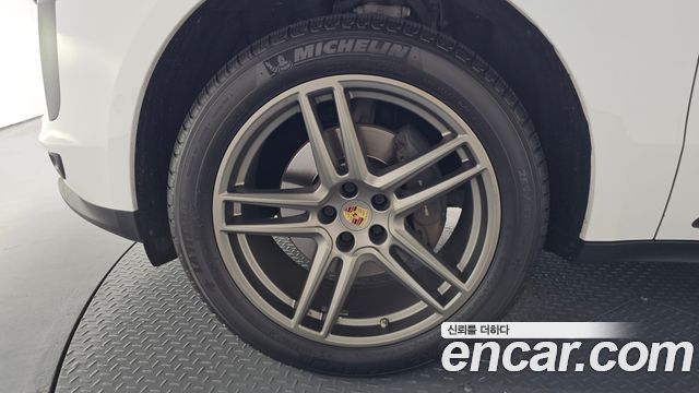 Porsche Macan из Кореи Encar