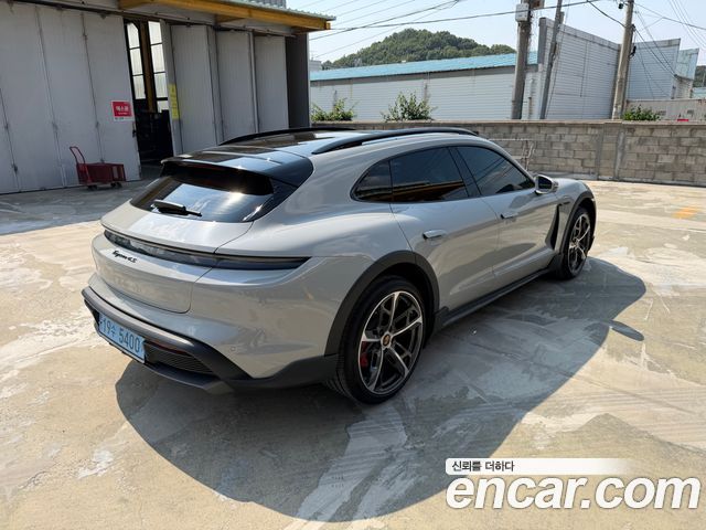 Porsche Taycan 4S Cross Turismo — пробег 54 000 км — фото 2 из 5