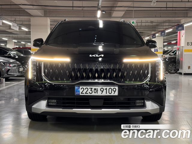 Kia Carnival 9-Seater Prestige — пробег 63 000 км — фото 2 из 5