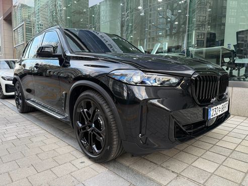 BMW X5 xDrive 50e xLine — пробег 2 850 км — фото 2 из 5