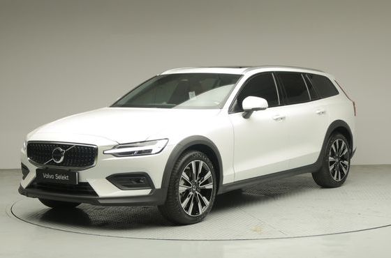 Volvo V60 B5 Ultra AWD — пробег 6 729 км — фото 1 из 5
