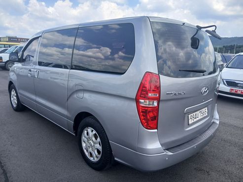 Hyundai Starex 3-Seater VAN CVX Deluxe — пробег 174 444 км — фото 2 из 5