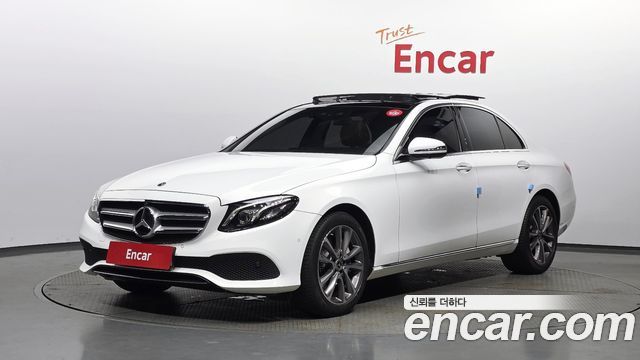 Mercedes-Benz E-Class E300 4MATIC Avnatgarde — пробег 122 865 км — фото 1 из 5