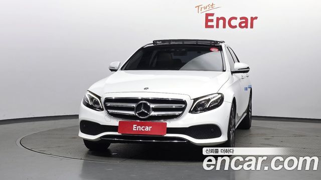 Mercedes-Benz E-Class E300 4MATIC Avnatgarde — пробег 122 865 км — фото 3 из 5