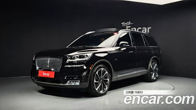 Lincoln Aviator 3.0 Reserve  AWD — пробег 9 261 км — фото 1 из 5