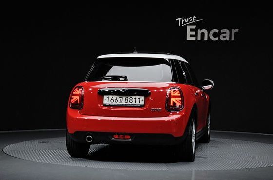 Mini Cooper 5Door HIGH 3rd — пробег 104 441 км — фото 4 из 5