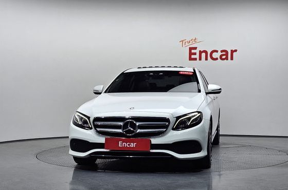 Mercedes-Benz E-Class E220d Avantgarde — пробег 143 252 км — фото 3 из 5