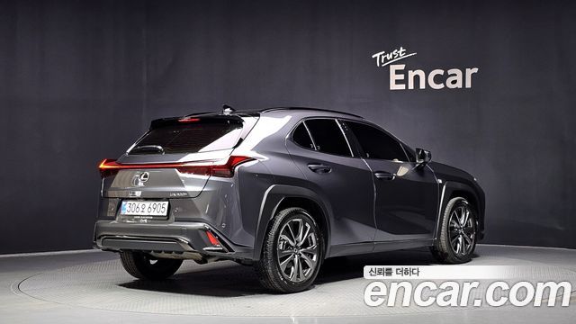 Lexus UX из Кореи Encar