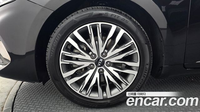 Kia K7 из Кореи Encar