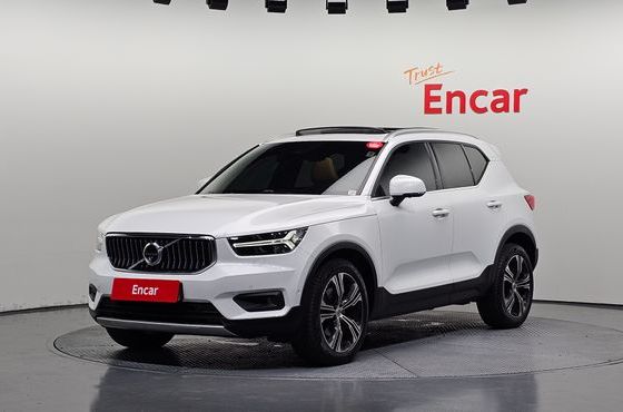Volvo XC40 B4 Inscription — пробег 140 773 км — фото 1 из 5