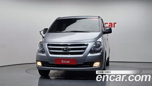 Hyundai Starex 11-Seater Wagon Smart — пробег 140 692 км — фото 3 из 5