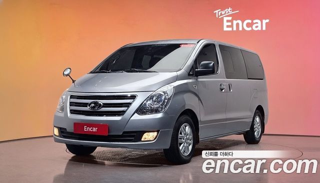 Hyundai Starex 11-Seater Wagon Smart — пробег 140 692 км — фото 1 из 5