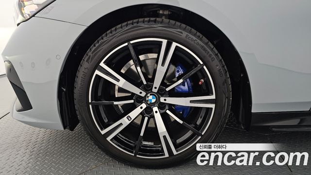 BMW 5-Series 530i xDrive M Sport — пробег 9 499 км — фото 5 из 5