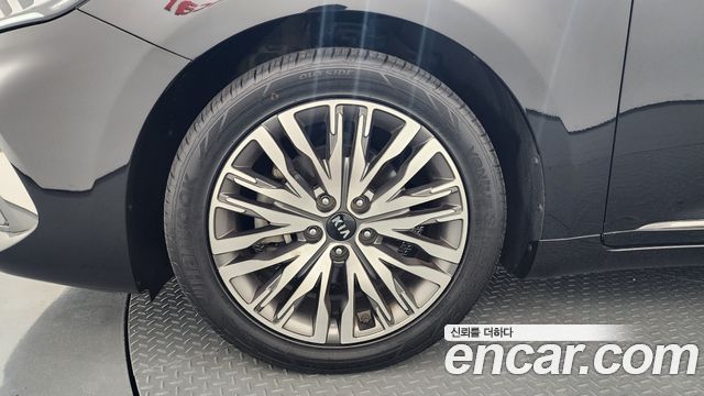 Kia K7 из Кореи Encar