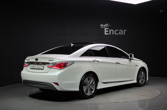 Hyundai Sonata 2.0 Premium — пробег 157 497 км — фото 2 из 5
