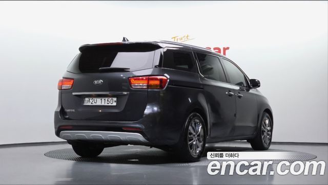 Kia Carnival из Кореи Encar