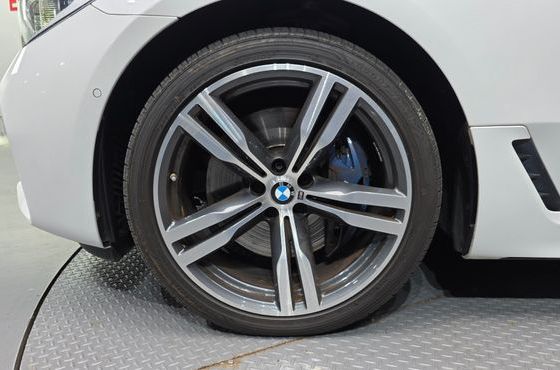 BMW Gran Turismo 640i xDrive M Sport — пробег 61 161 км — фото 5 из 5