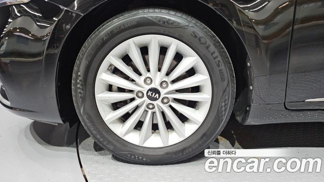 Kia K7 из Кореи Encar