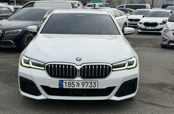 BMW 5-Series 520i M Sport — пробег 50 296 км — фото 3 из 5