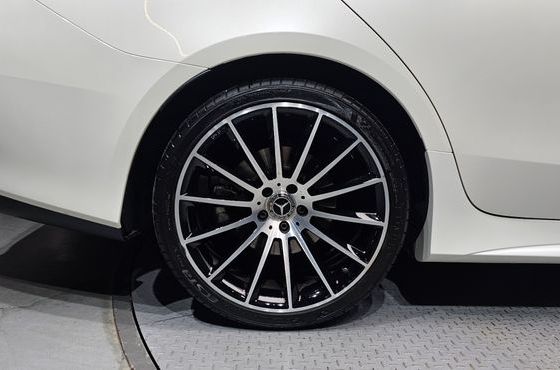Mercedes-Benz CLS-Class CLS400d 4MATIC AMG Line — пробег 59 284 км — фото 5 из 5