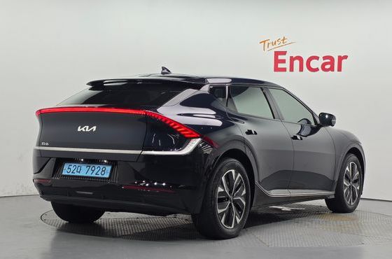 Kia EV6 Standard Earth — пробег 34 268 км — фото 2 из 5