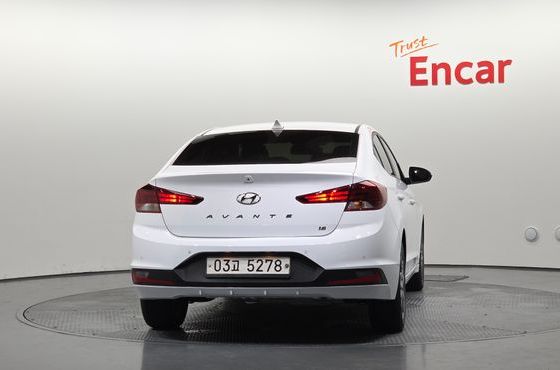 Hyundai AVANTE 1.6 Style — пробег 37 373 км — фото 4 из 5