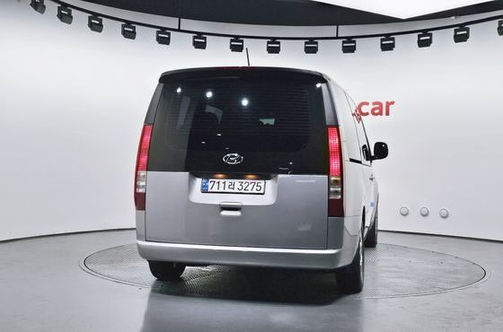 Hyundai Staria Tourer 11-Seater Modern — пробег 64 988 км — фото 4 из 5