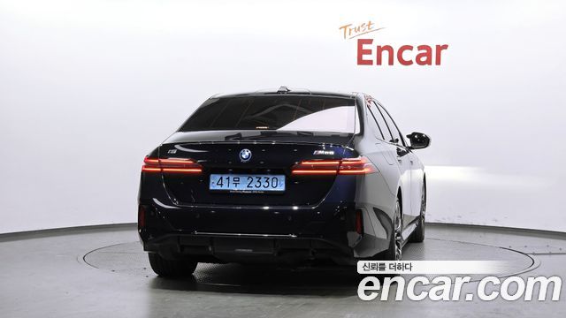 BMW i5 M60 xDrive — пробег 71 399 км — фото 4 из 5