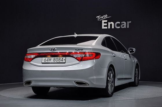 Hyundai Grandeur Premium — пробег 215 334 км — фото 4 из 5