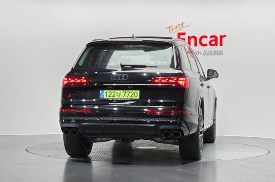 Audi SQ7 4.0 TFSI Quattro — пробег 14 км — фото 4 из 5