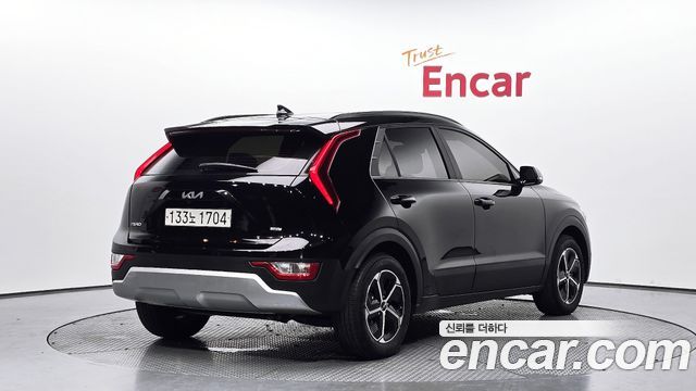 Kia Niro Trendy — пробег 17 142 км — фото 2 из 5