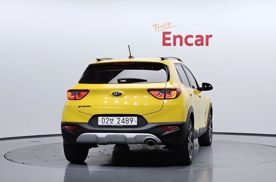 Kia Stonic Diesel 1.6 Prestige — пробег 66 704 км — фото 4 из 5