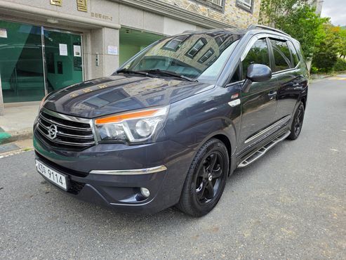 Ssangyong KORANDO 4WD LT 9-seater — пробег 115 115 км — фото 1 из 5