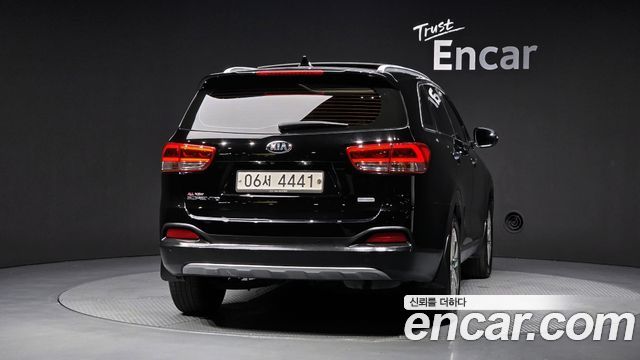 Kia Sorento Diesel 2.0 2WD Noblesse Special — пробег 136 220 км — фото 4 из 5