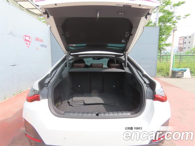 BMW i4 eDrive40 M Sports Pro — пробег 99 514 км — фото 5 из 5
