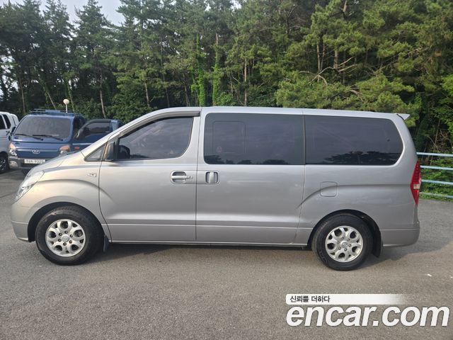Hyundai Starex 4WD 12-Seater Wagon CVX Luxury — пробег 189 356 км — фото 3 из 5