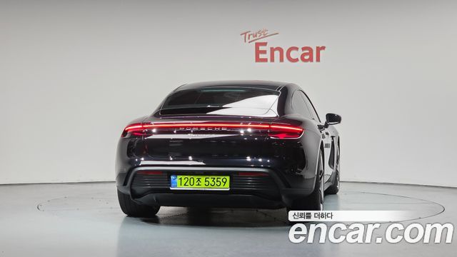 Porsche Taycan из Кореи Encar