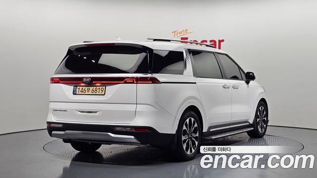 Kia Carnival из Кореи Encar