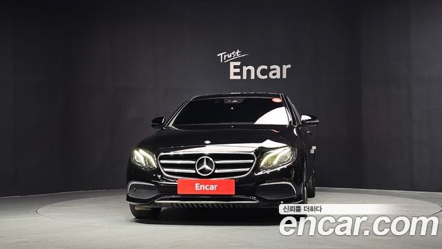 Mercedes-Benz E-Class из Кореи Encar