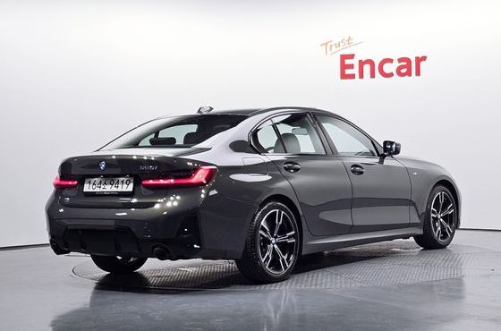 BMW 3-Series 320i M Sport — пробег 4 381 км — фото 2 из 5