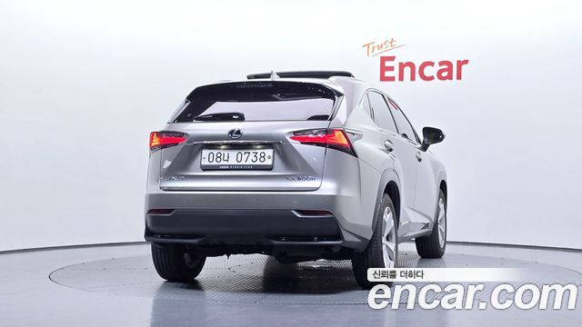 Lexus NX Executive — пробег 124 135 км — фото 4 из 5