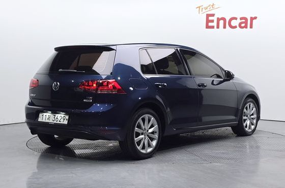 Volkswagen Golf 1.6 TDI — пробег 97 633 км — фото 2 из 5