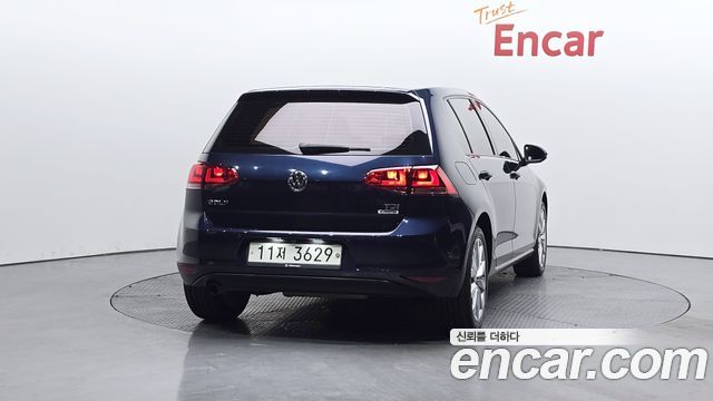 Volkswagen Golf 1.6 TDI — пробег 97 633 км — фото 4 из 5