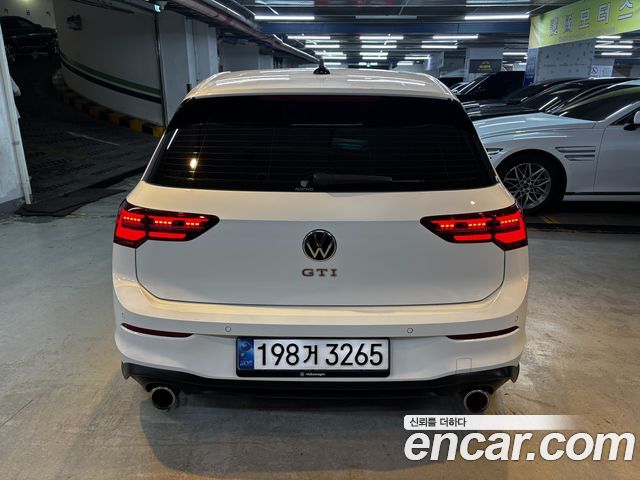 Volkswagen Golf 2.0 GTI — пробег 15 000 км — фото 4 из 5