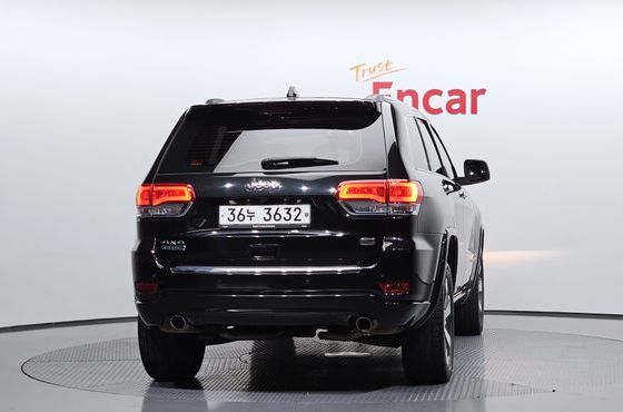 Jeep Cherokee 3.0 Diesel Overland WK2 — пробег 160 883 км — фото 4 из 5