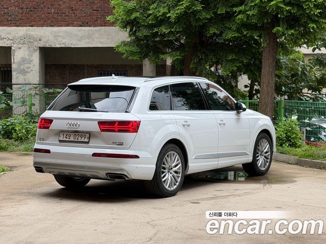 Audi Q7 из Кореи Encar