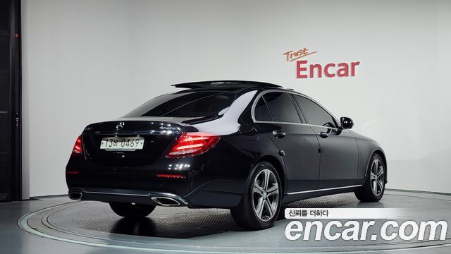 Mercedes-Benz E-Class из Кореи Encar
