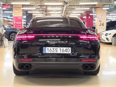 Porsche Panamera 4.0 Turbo S E-Hybrid — пробег 59 000 км — фото 5 из 5
